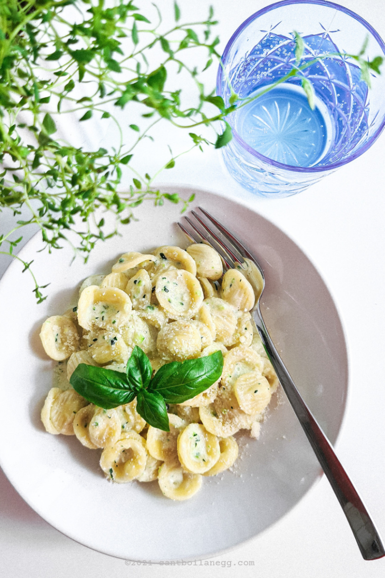 Orecchiete cu zucchini