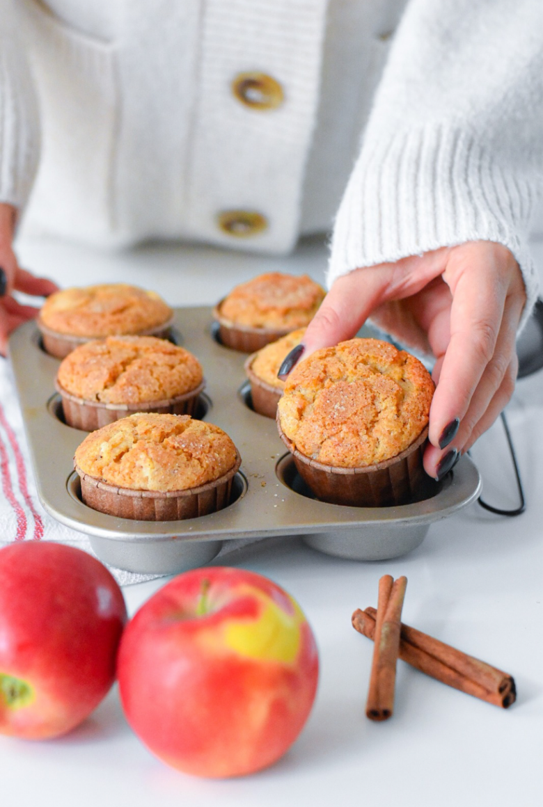 muffins cu mere și scorțișoară
