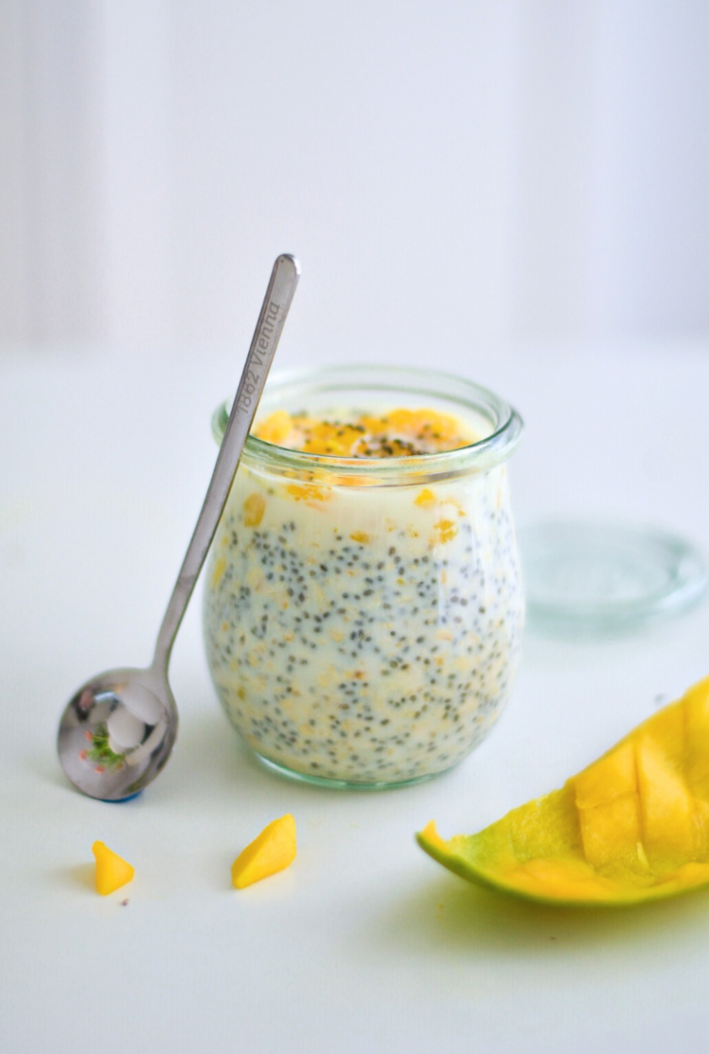 Budincă de chia și mango