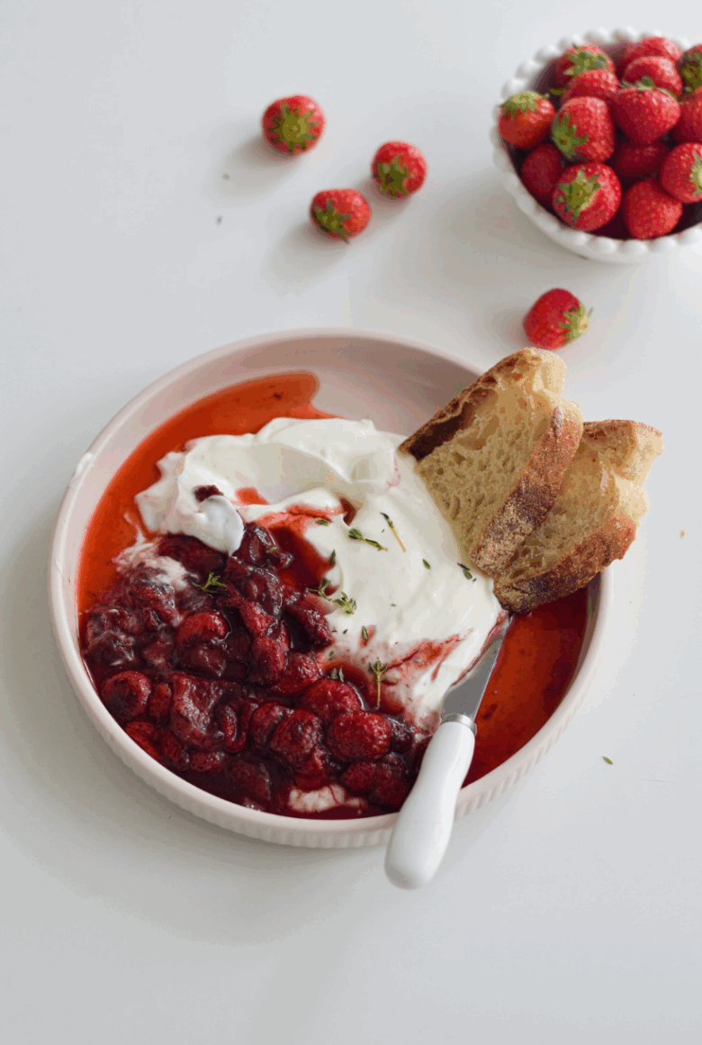 Cremă de ricotta cu căpșune